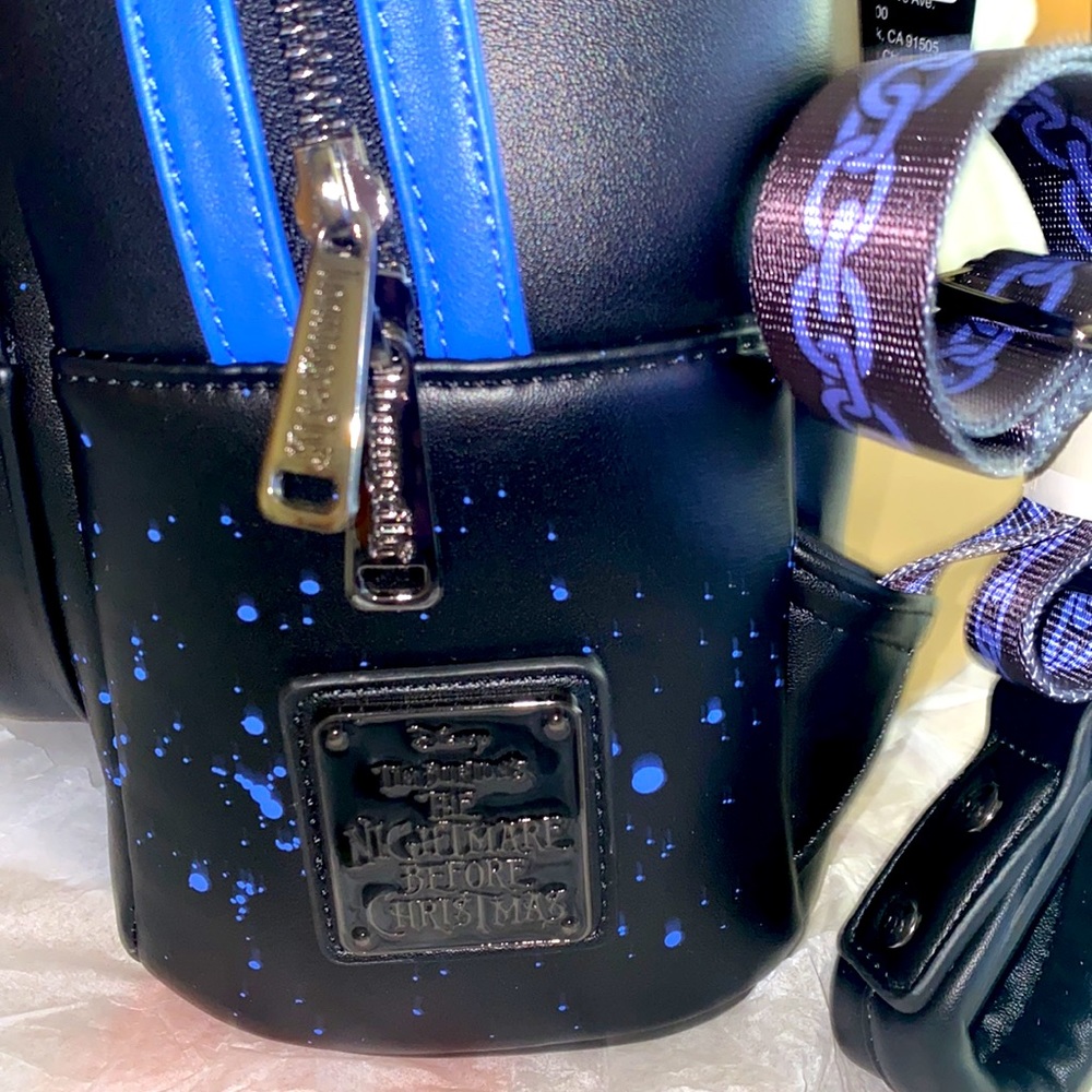Loungefly Oogie Boogie(Moving roulette) Mini backpack! BNIB !π€ππππππ²π - Picture 13 of 15